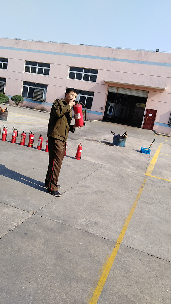 2017年先捷精密消防演习